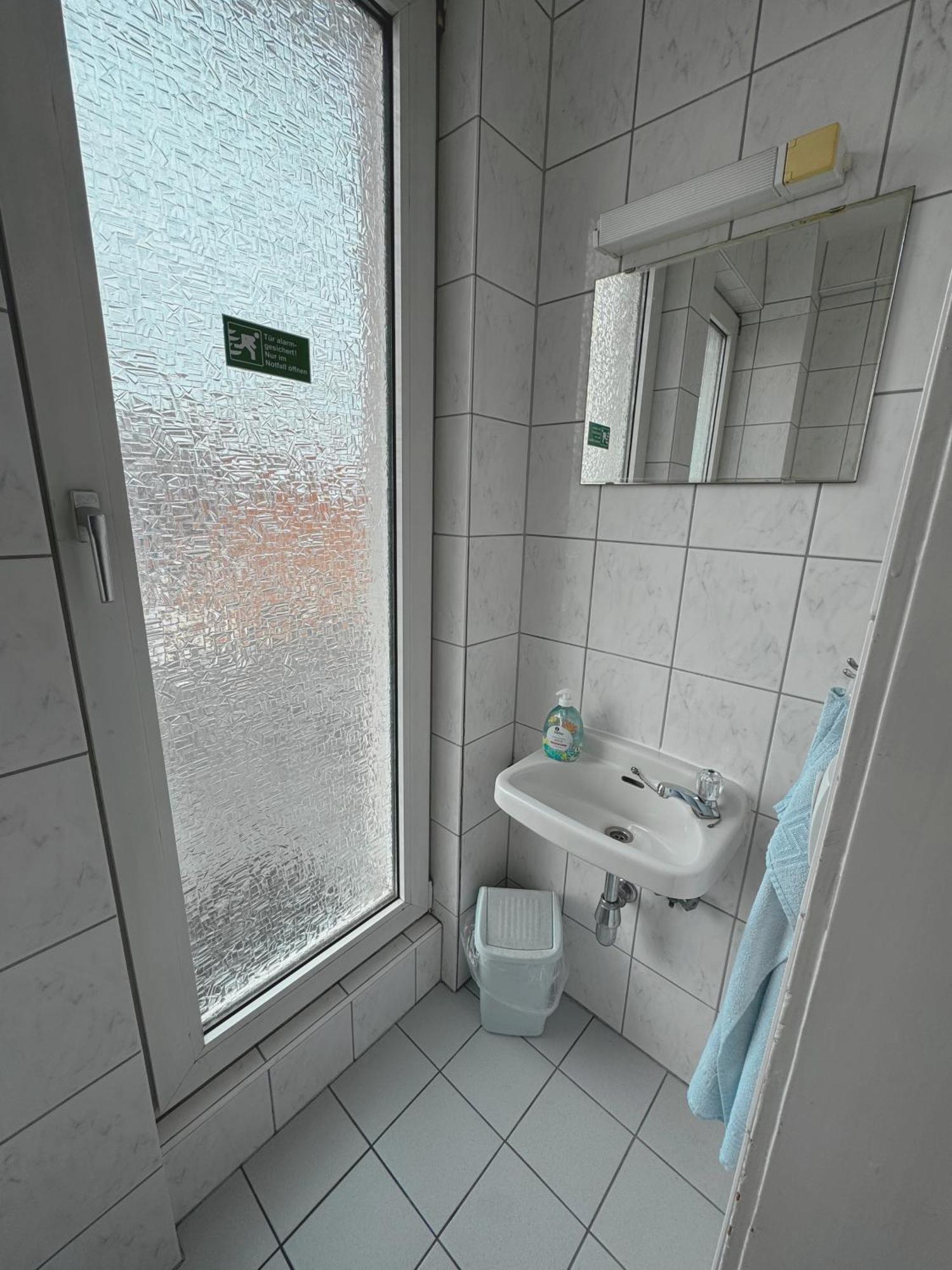 Hostel Heinzelmaennchen Köln Ngoại thất bức ảnh