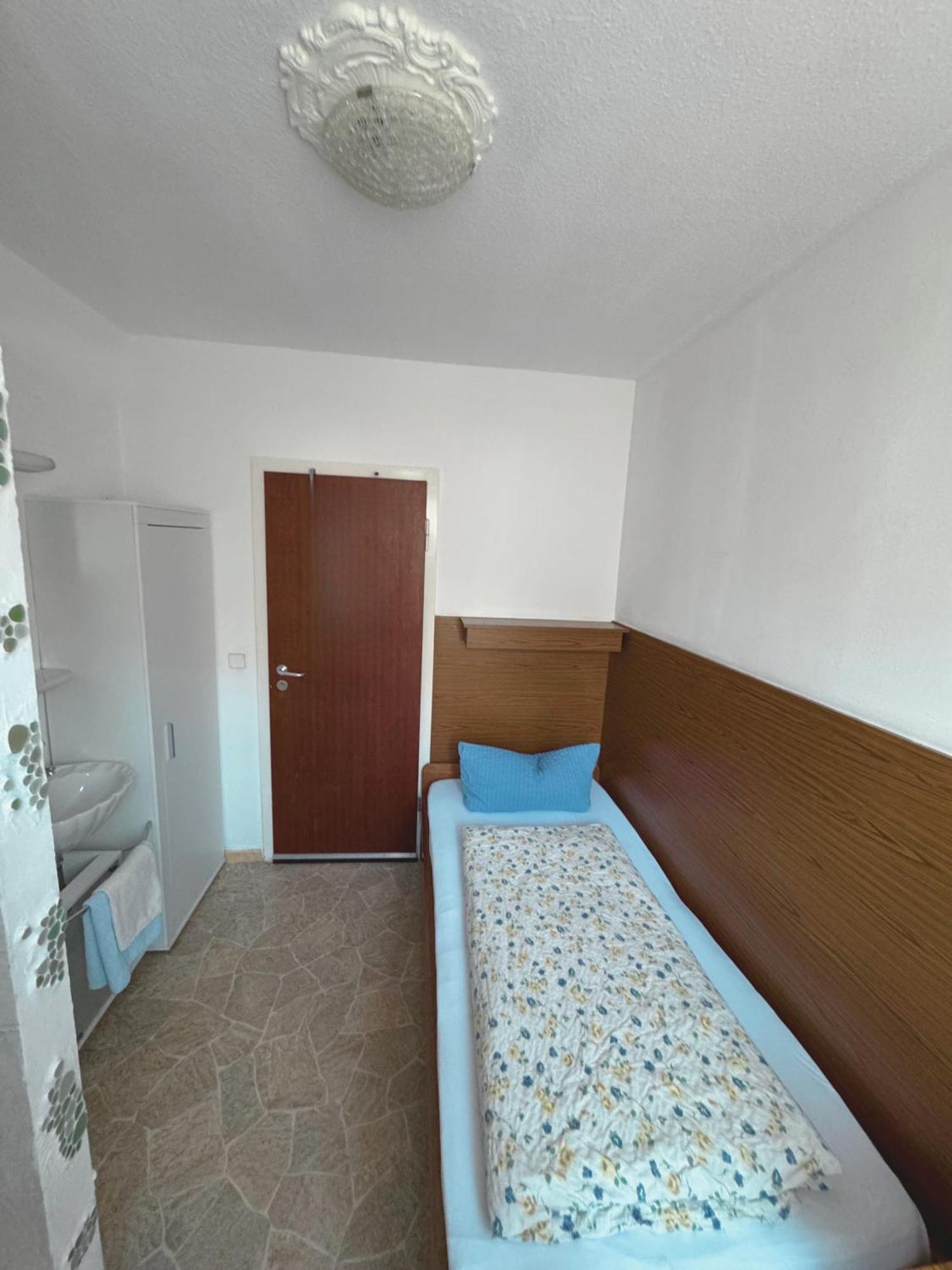 Hostel Heinzelmaennchen Köln Ngoại thất bức ảnh