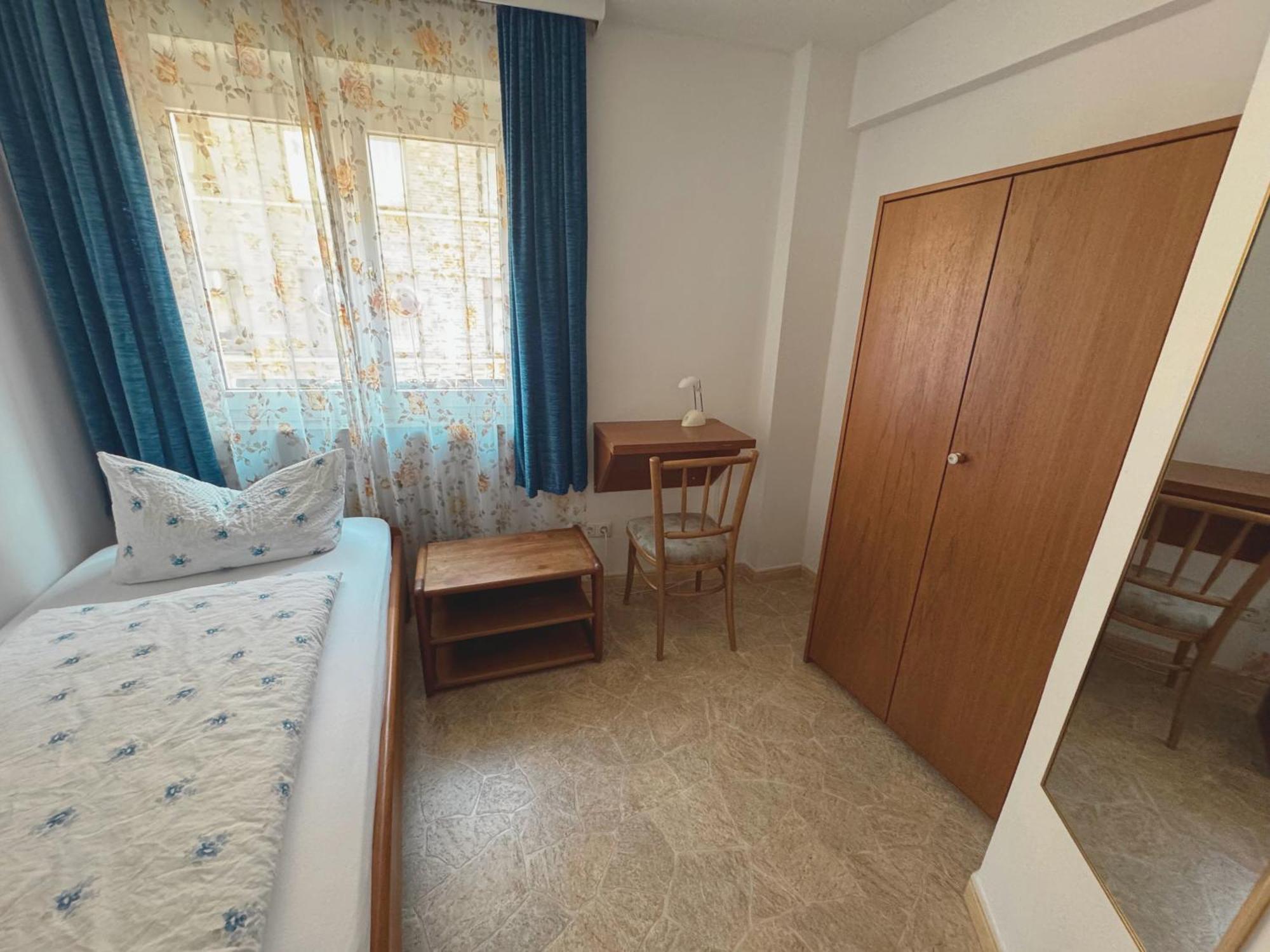 Hostel Heinzelmaennchen Köln Ngoại thất bức ảnh